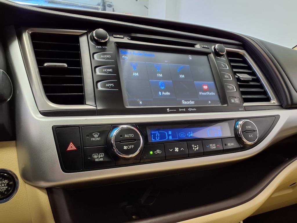 2018 Toyota Highlander Image 18