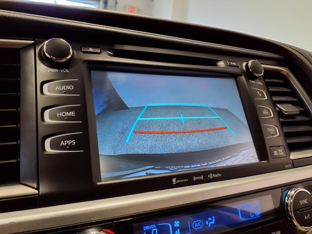 2018 Toyota Highlander Image 19