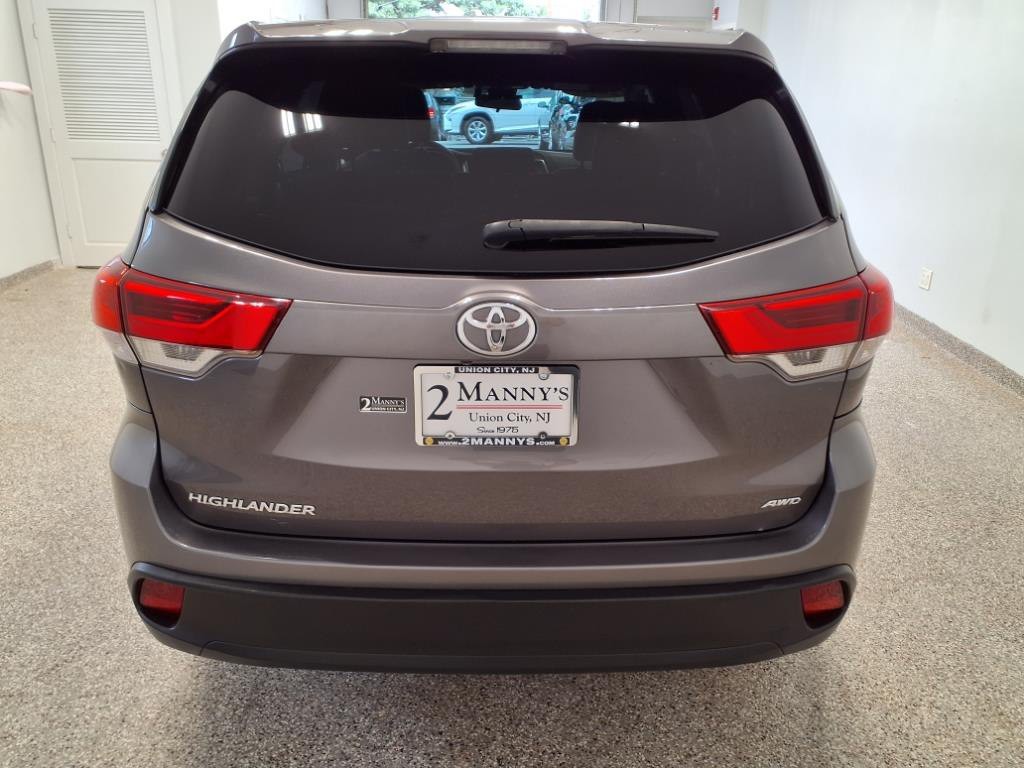 2018 Toyota Highlander Image 3