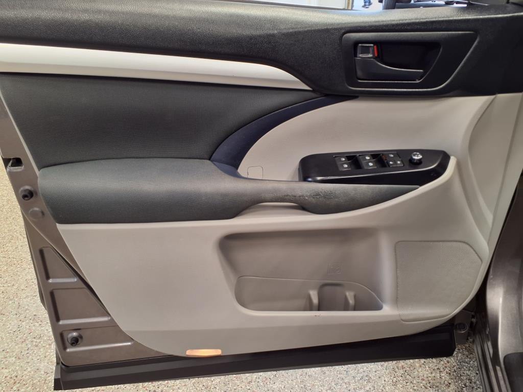 2018 Toyota Highlander Image 13