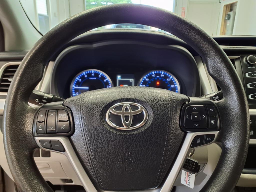 2018 Toyota Highlander Image 20