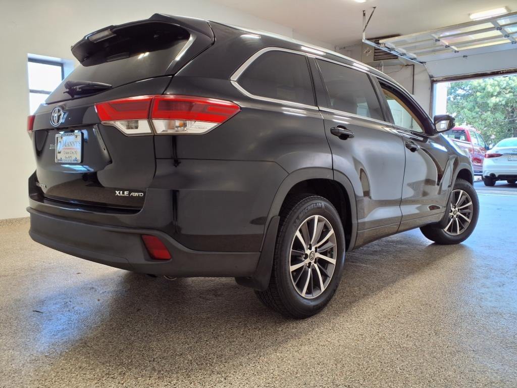 2018 Toyota Highlander Image 26