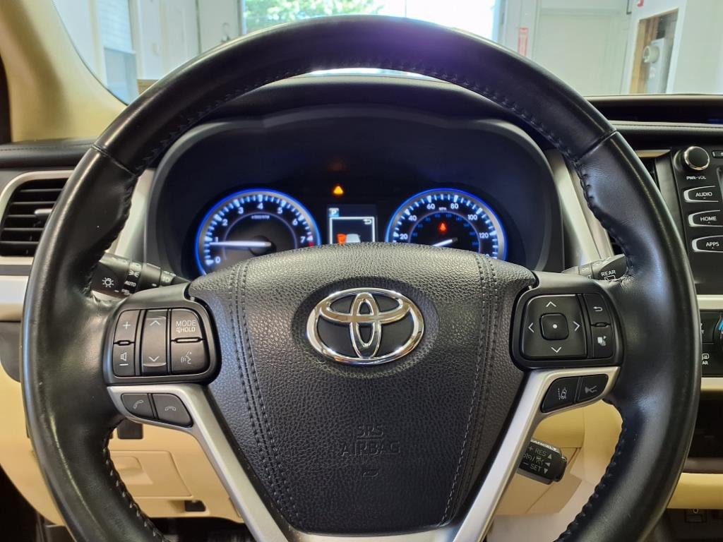 2018 Toyota Highlander Image 43