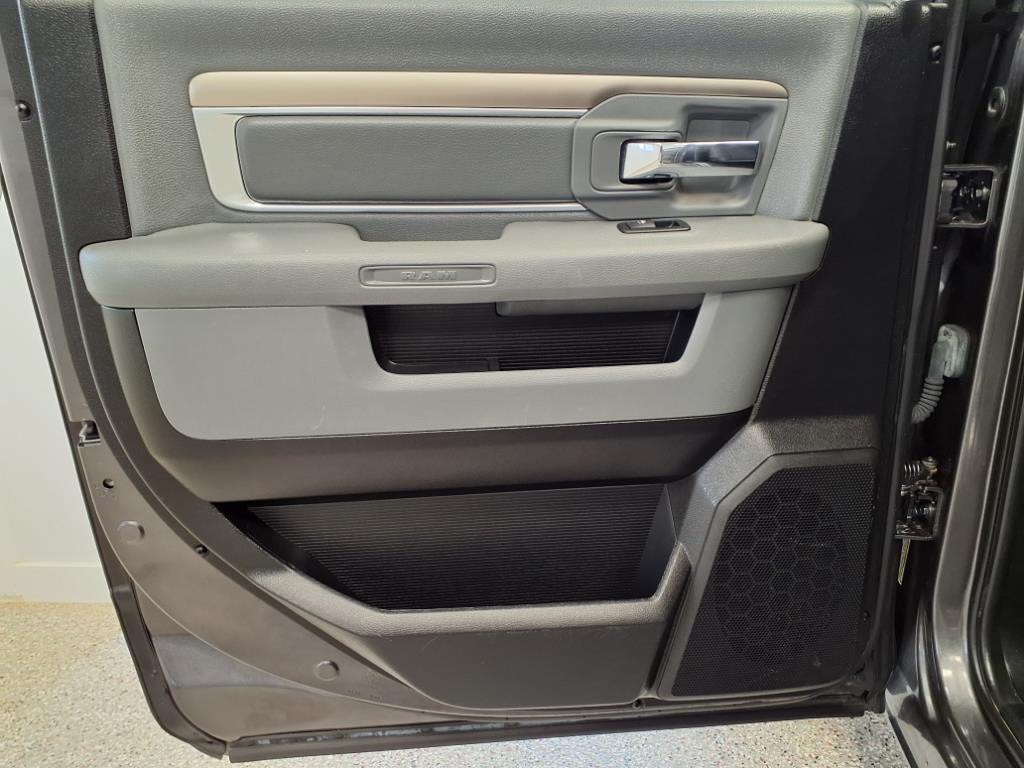 2016 RAM 1500 Image 8