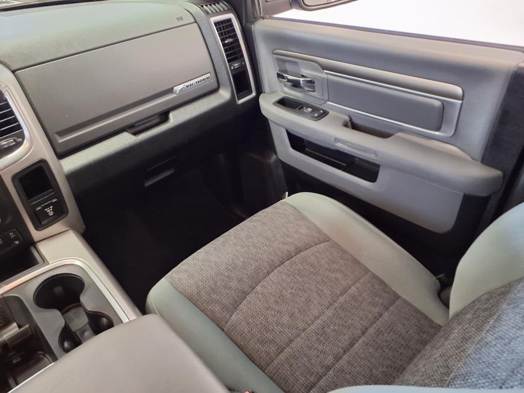 2016 RAM 1500 Image 11
