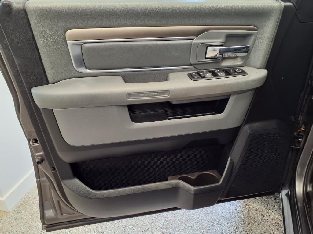 2016 RAM 1500 Image 12