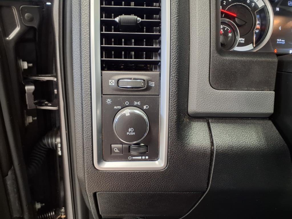 2016 RAM 1500 Image 14