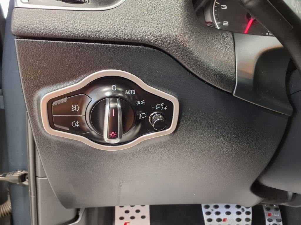 2011 Audi Q5 Image 16