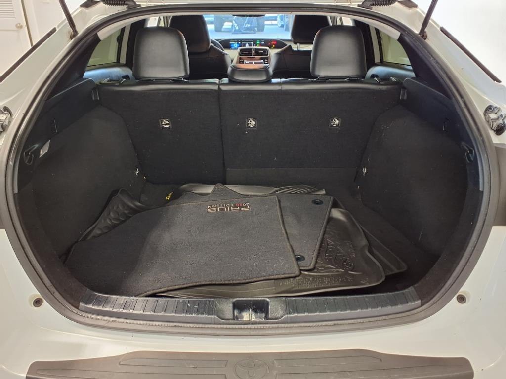2021 Toyota Prius Image 8