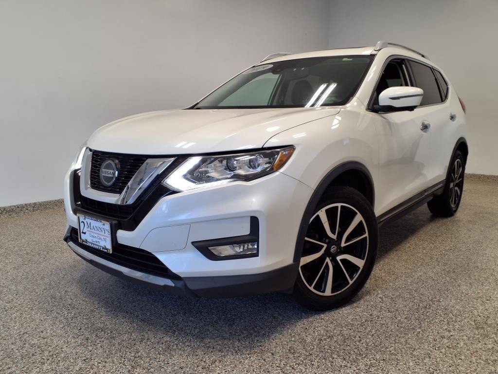 2019 Nissan Rogue Image 1