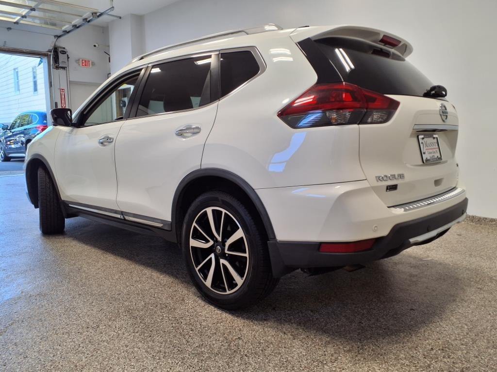 2019 Nissan Rogue Image 2