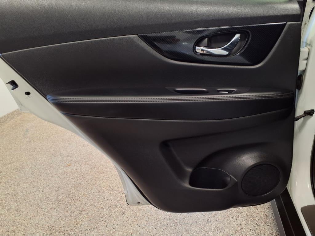 2019 Nissan Rogue Image 8