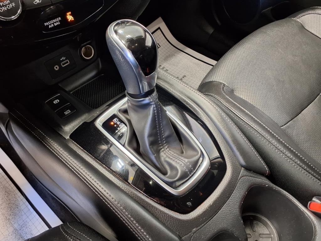 2019 Nissan Rogue Image 17