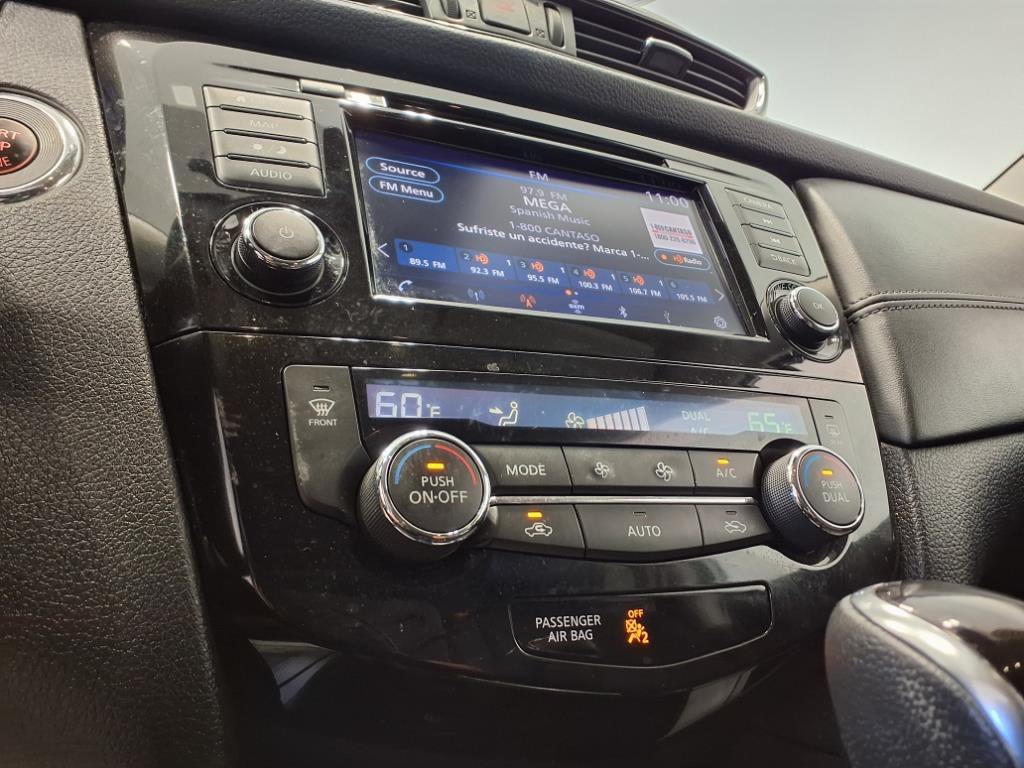 2019 Nissan Rogue Image 18