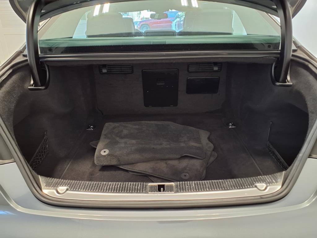 2015 Audi A8 Image 7