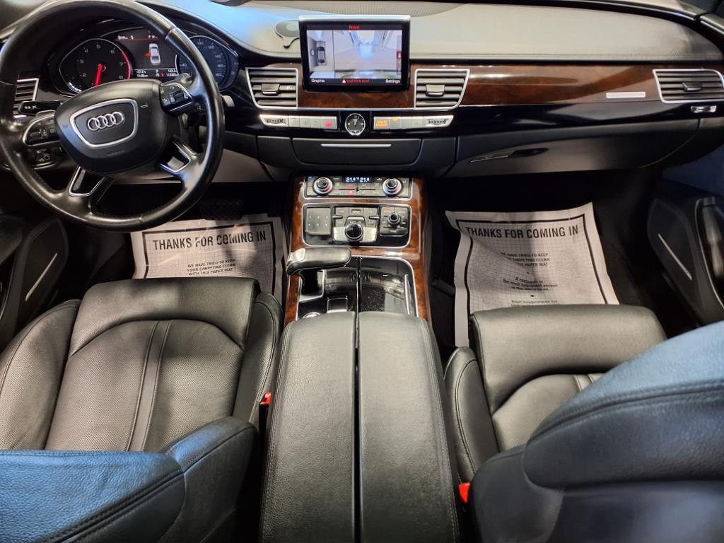 2015 Audi A8 Image 10