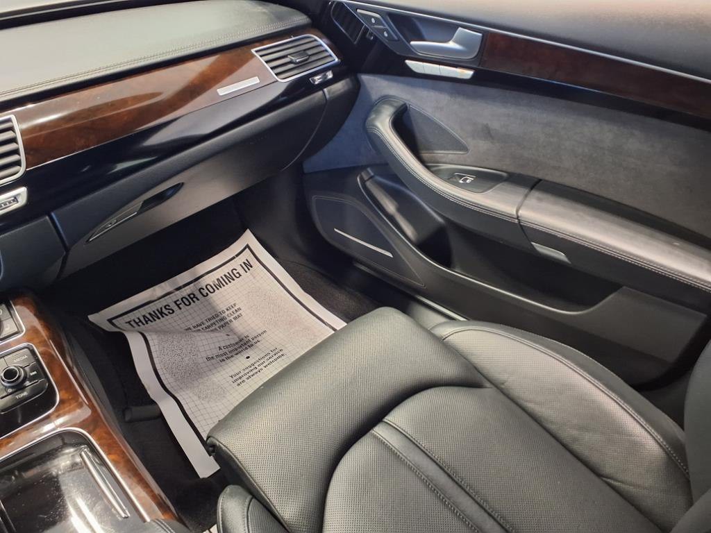 2015 Audi A8 Image 11