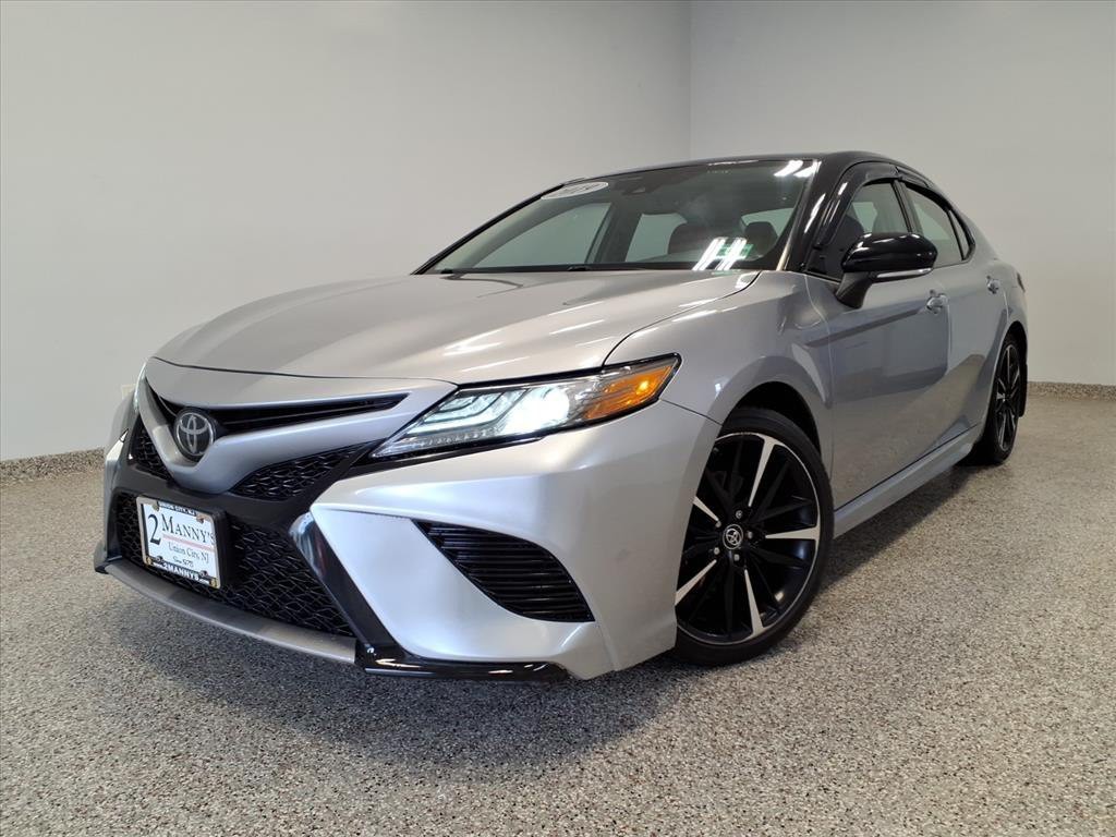 2019 Toyota Camry Image 1