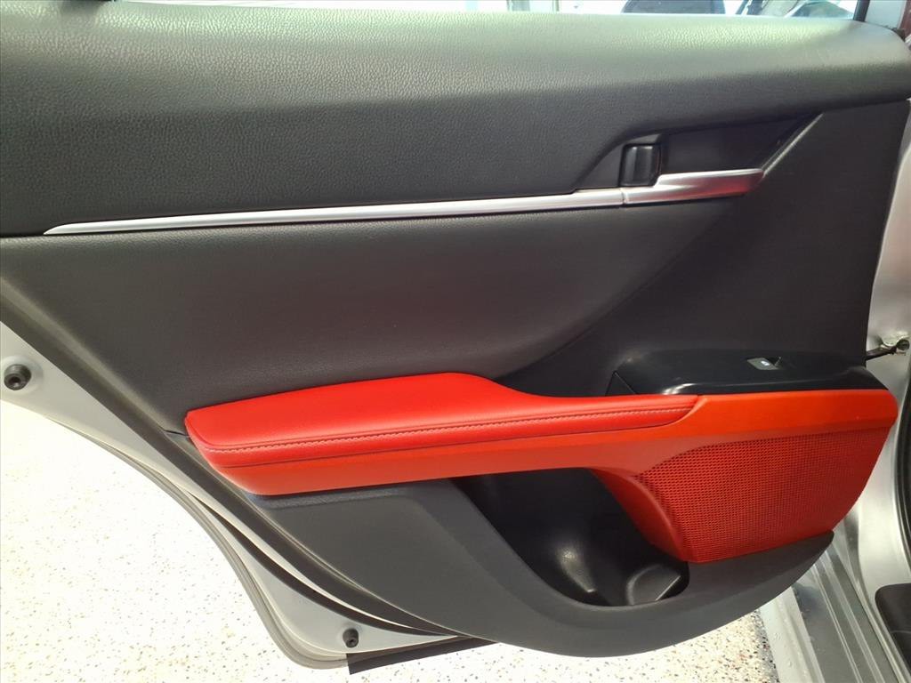 2019 Toyota Camry Image 10