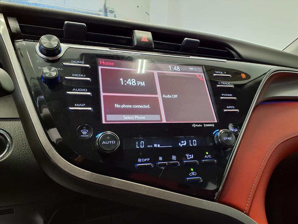 2019 Toyota Camry Image 17