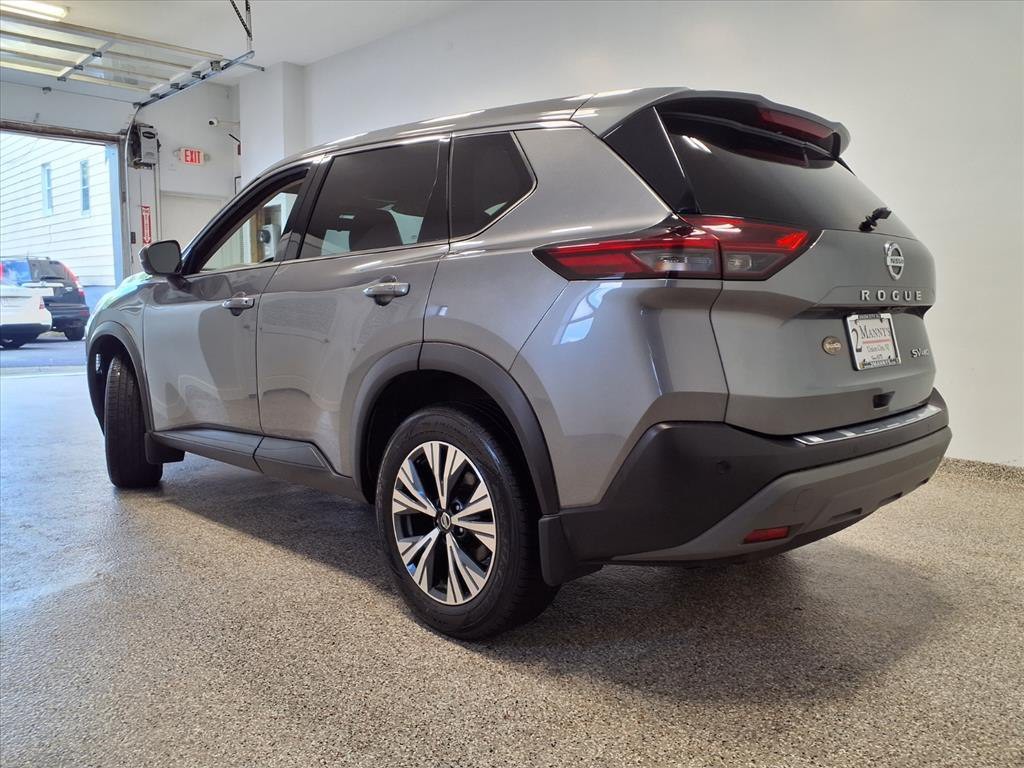 2021 Nissan Rogue Image 2