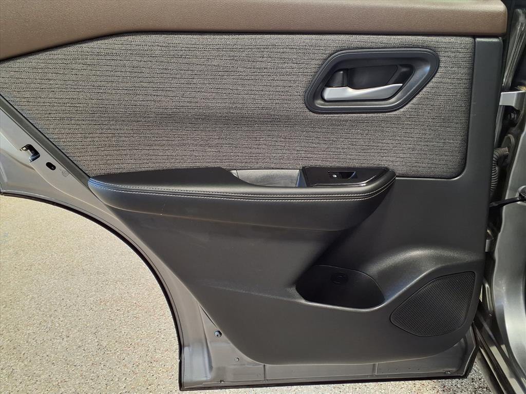 2021 Nissan Rogue Image 9