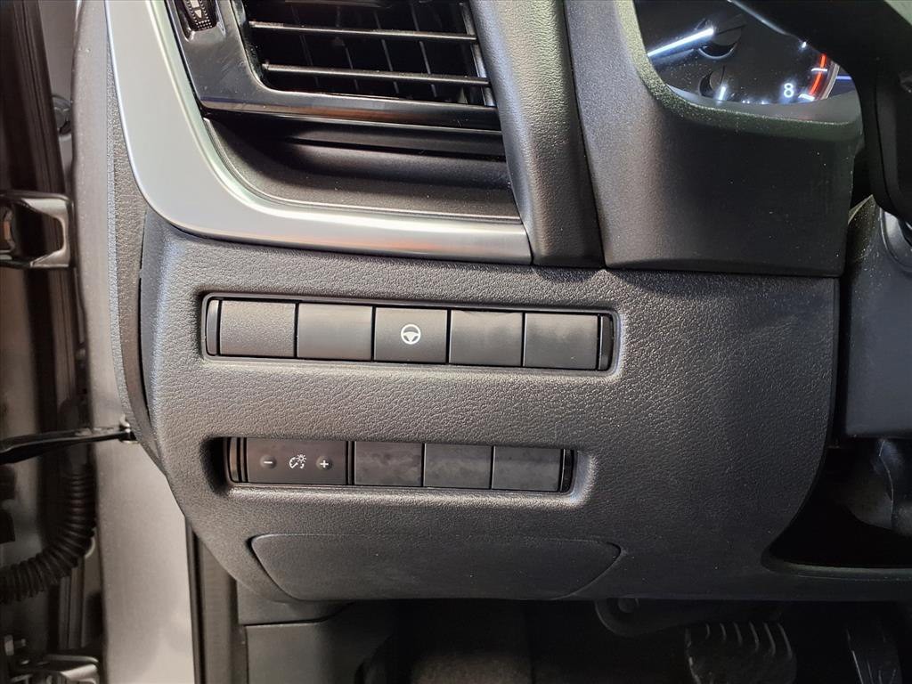 2021 Nissan Rogue Image 16