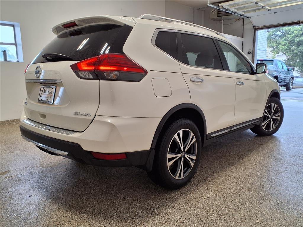2017 Nissan Rogue Image 4