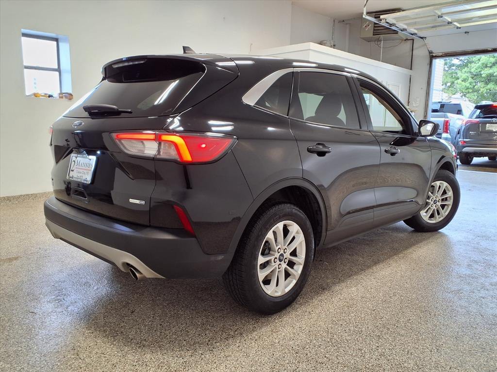 2020 Ford Escape Image 3