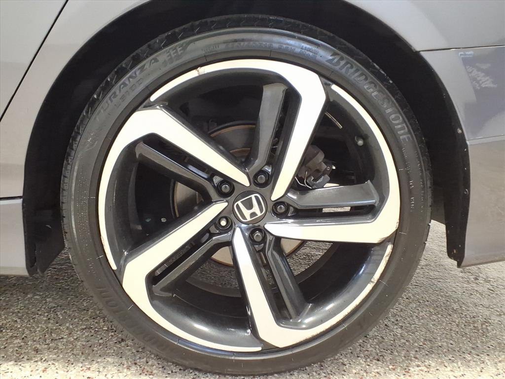 2019 Honda Accord Image 6