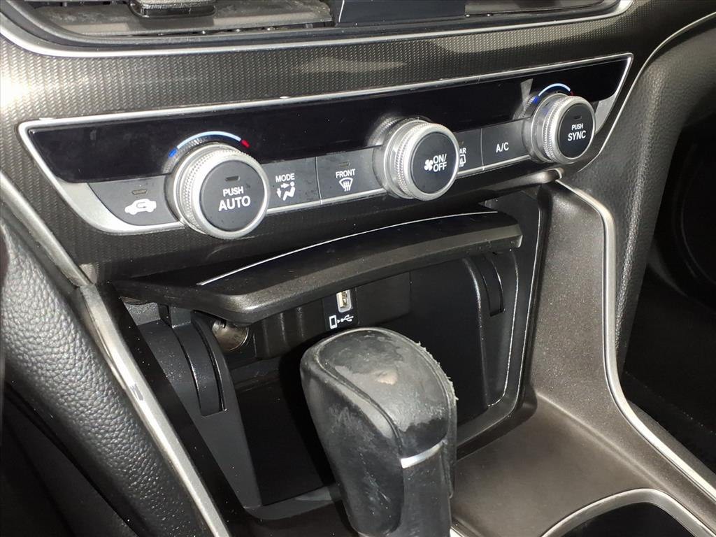 2019 Honda Accord Image 13