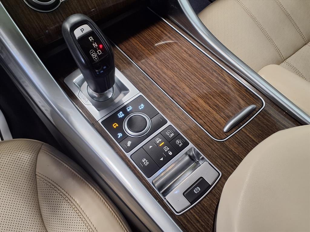 2017 Land Rover Range Rover Sport Image 16