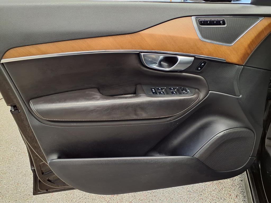 2017 Volvo XC90 Image 10