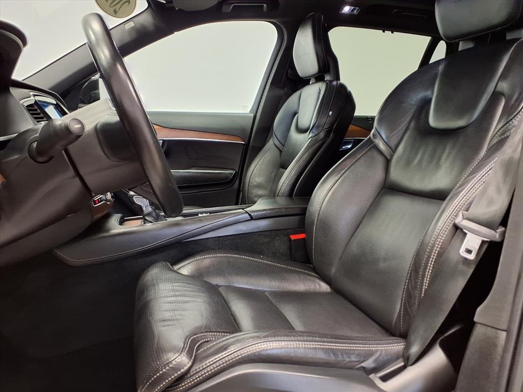 2017 Volvo XC90 Image 12