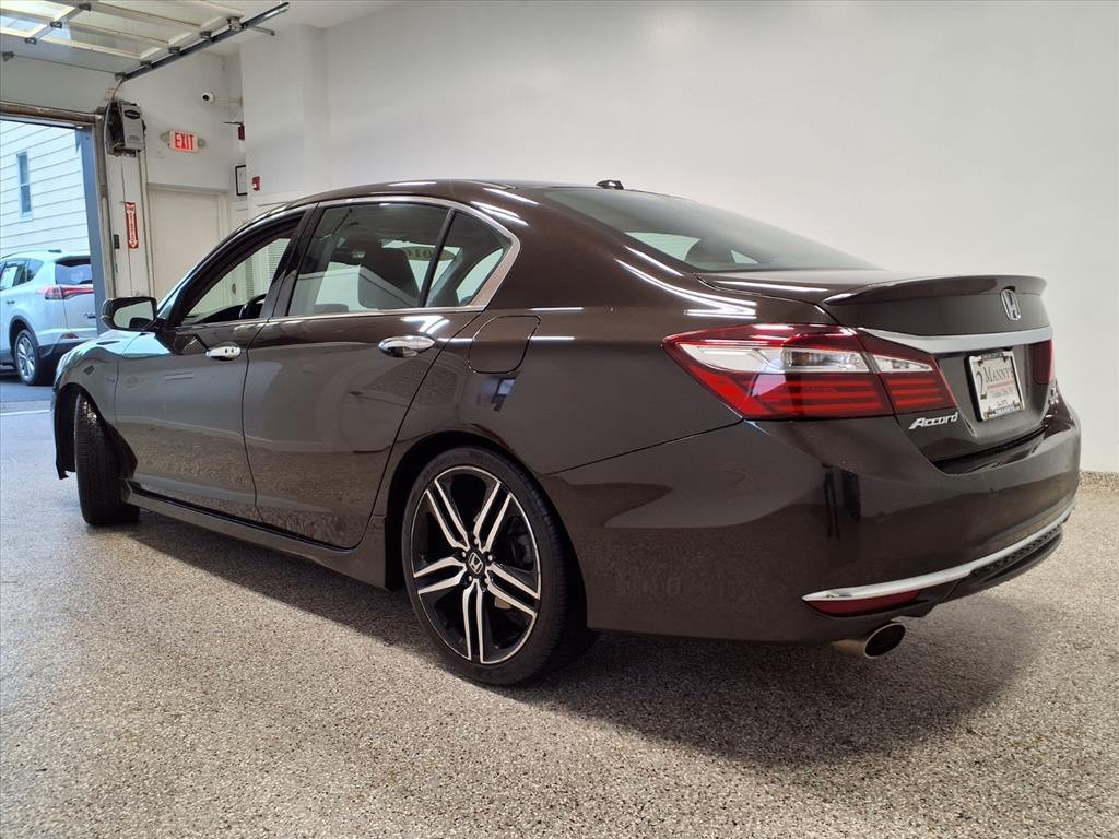 2016 Honda Accord Image 2