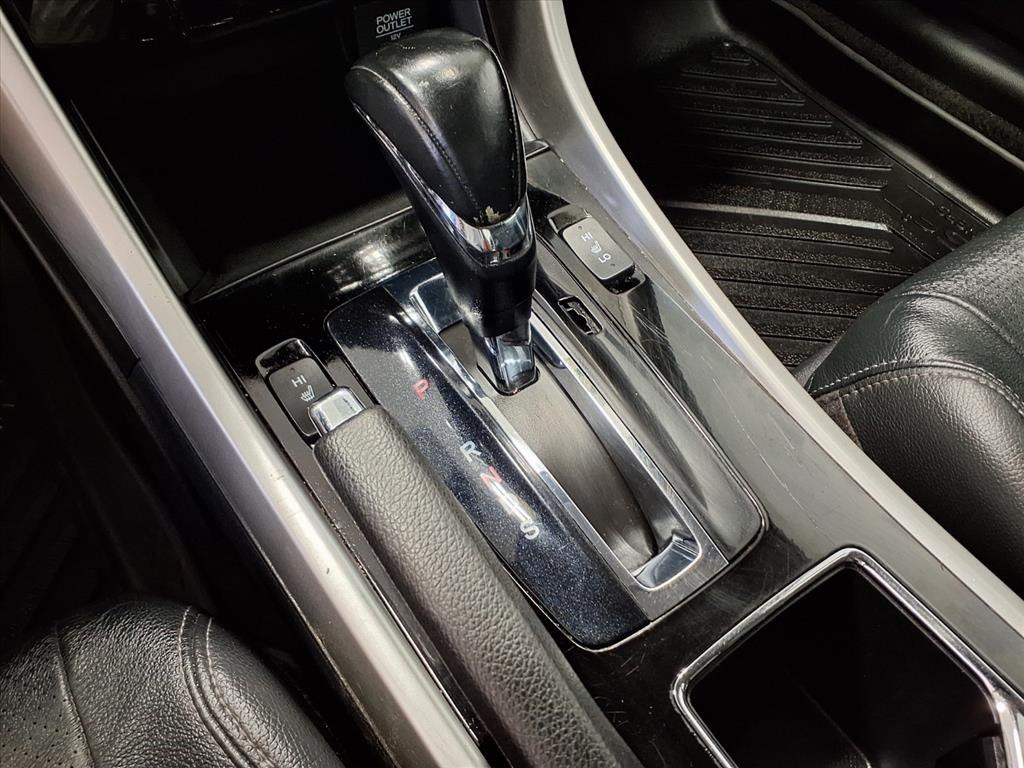 2016 Honda Accord Image 16
