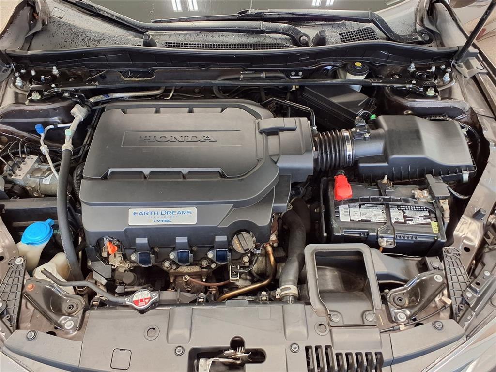 2016 Honda Accord Image 20