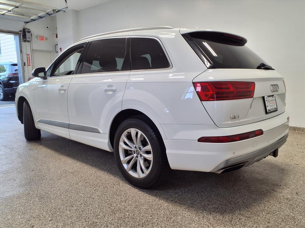 2017 Audi Q7 Image 2