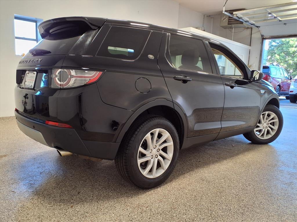 2018 Land Rover Discovery Sport Image 3