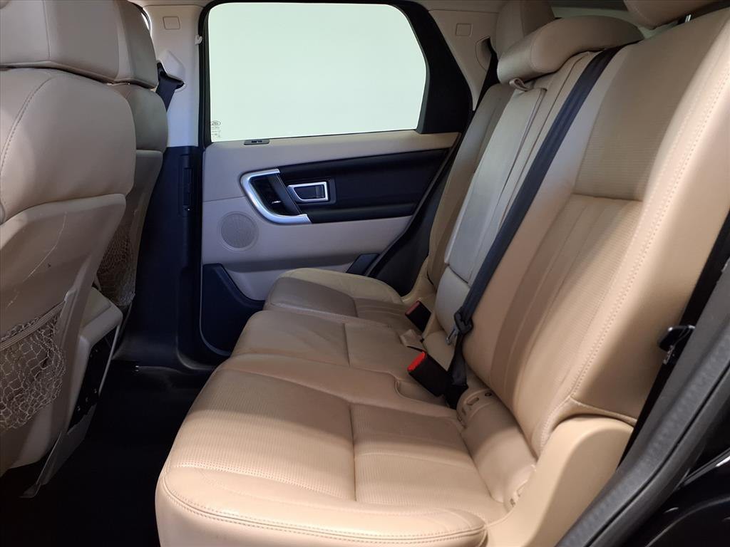 2018 Land Rover Discovery Sport Image 9