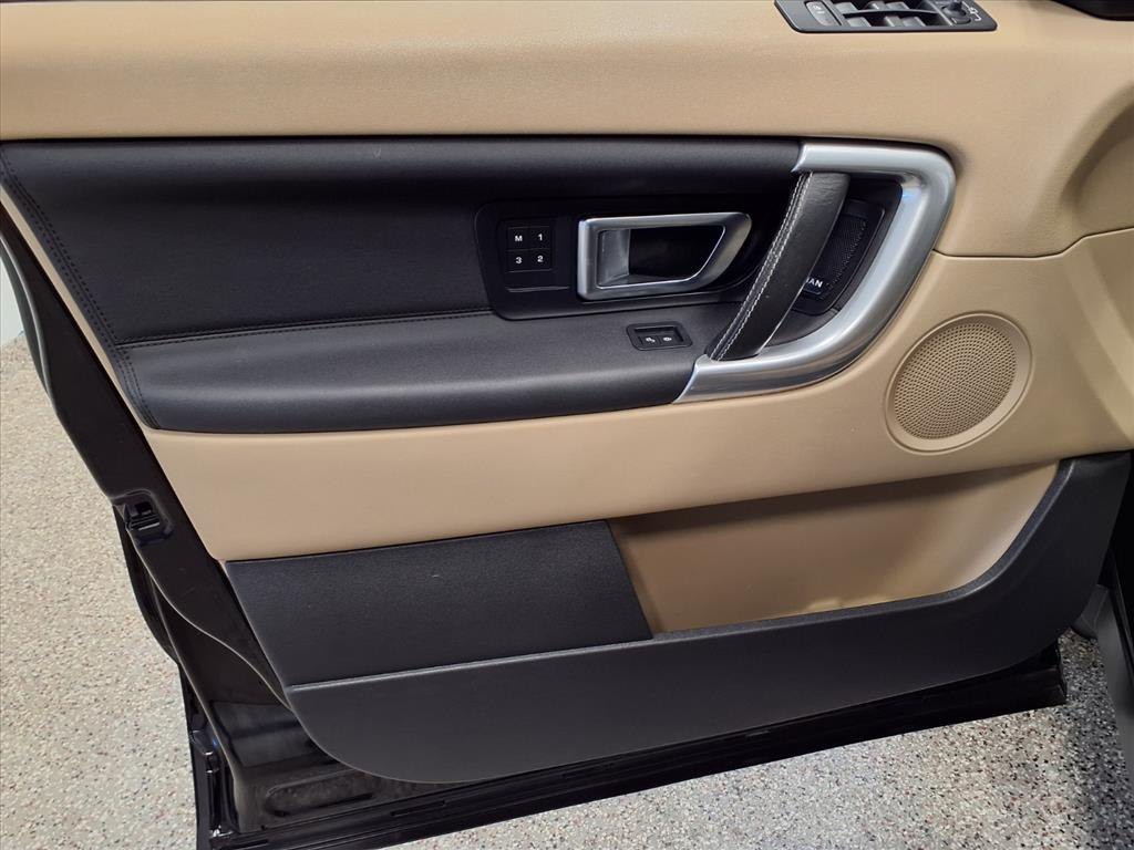 2018 Land Rover Discovery Sport Image 11