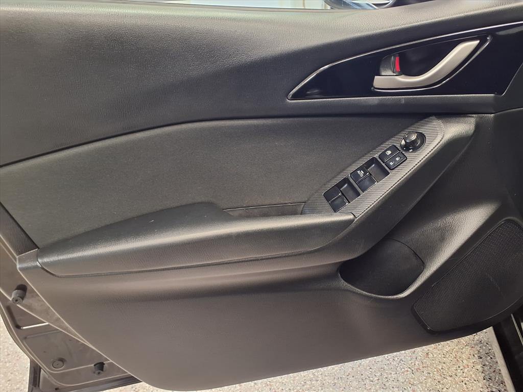 2016 Mazda Mazda3 Image 12
