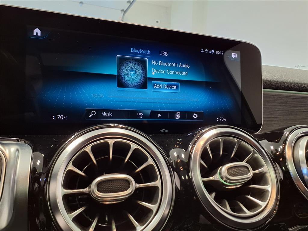 2021 Mercedes-Benz GLB Image 18