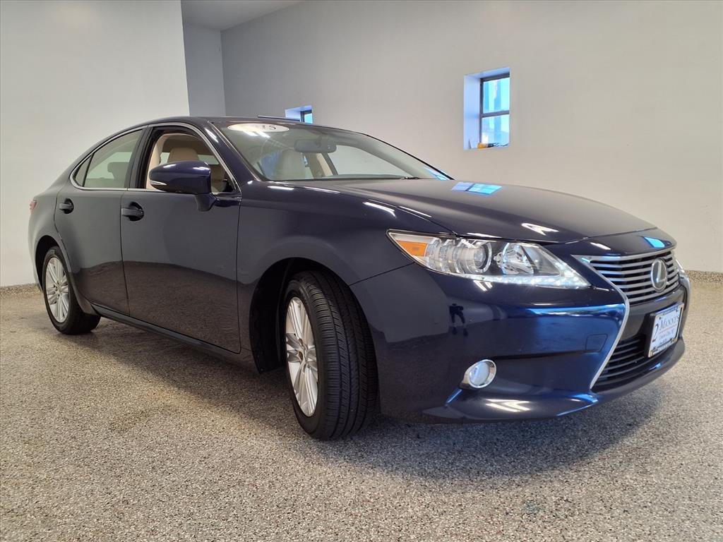 2015 Lexus ES 350 Image 4