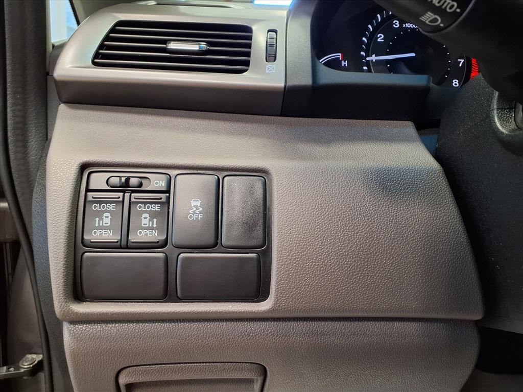 2016 Honda Odyssey Image 13