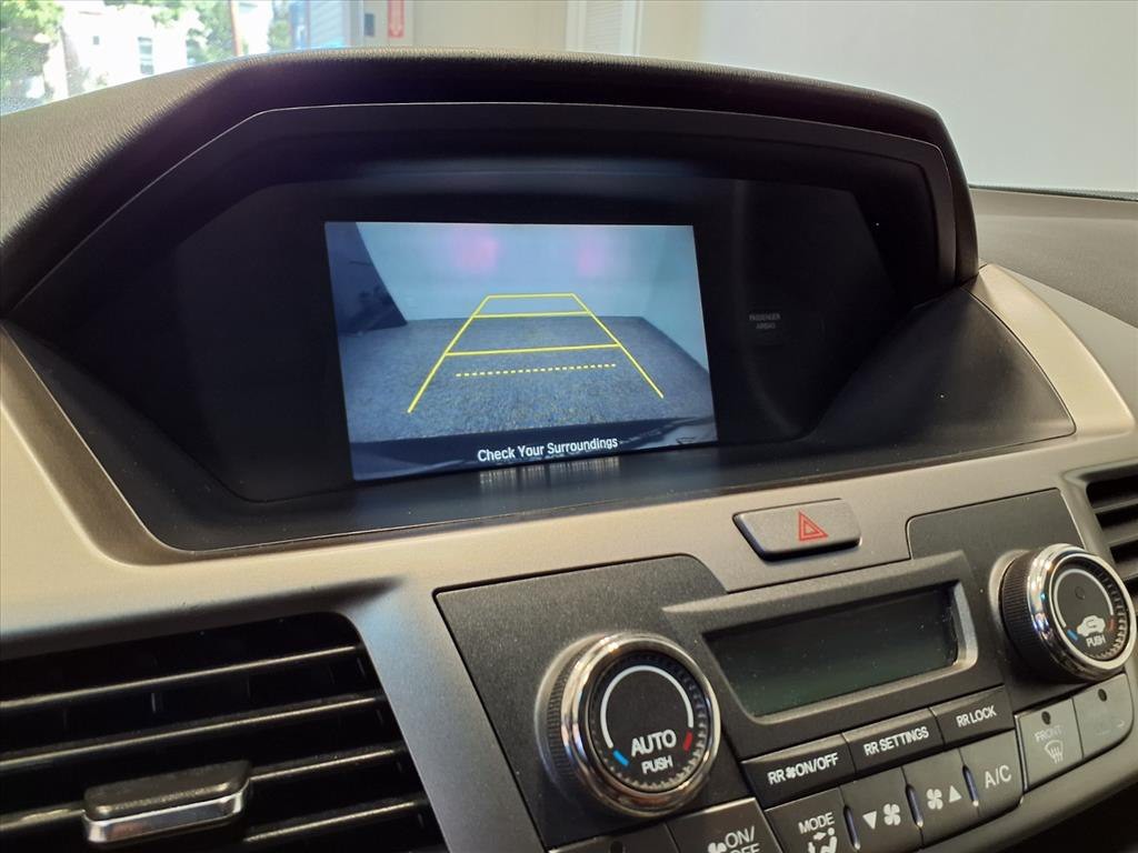 2016 Honda Odyssey Image 16