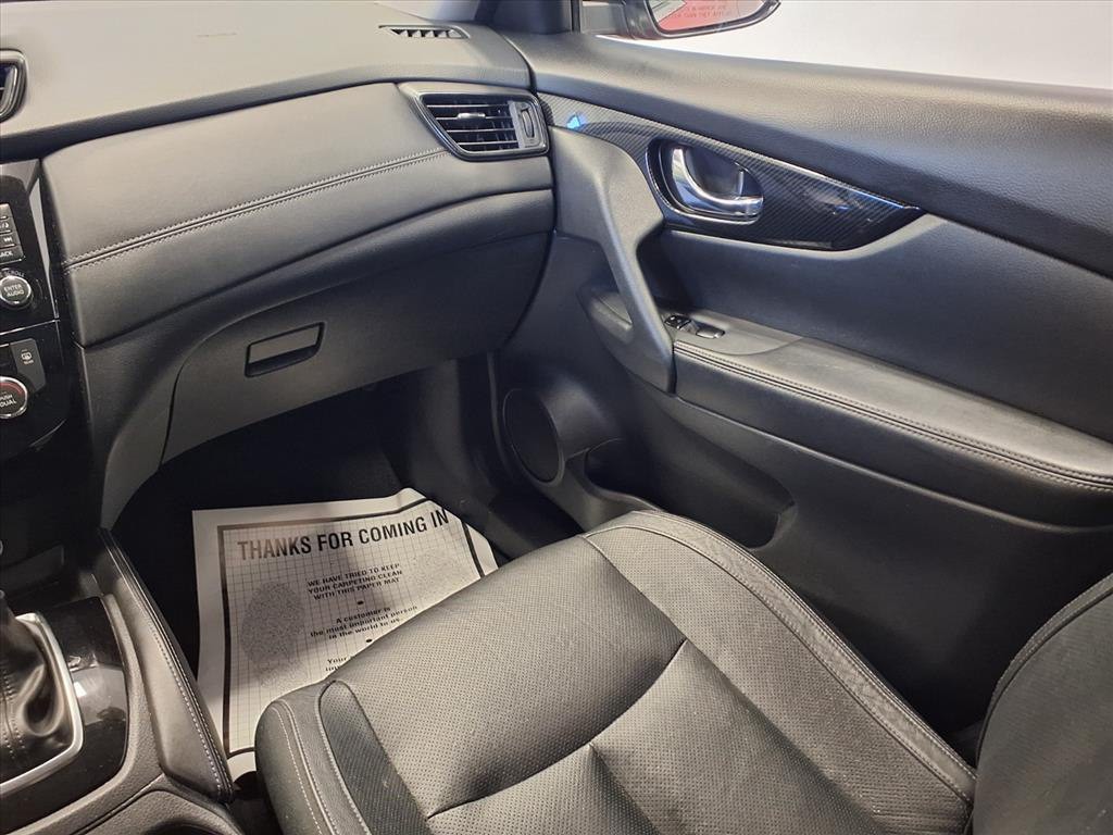 2017 Nissan Rogue Image 11