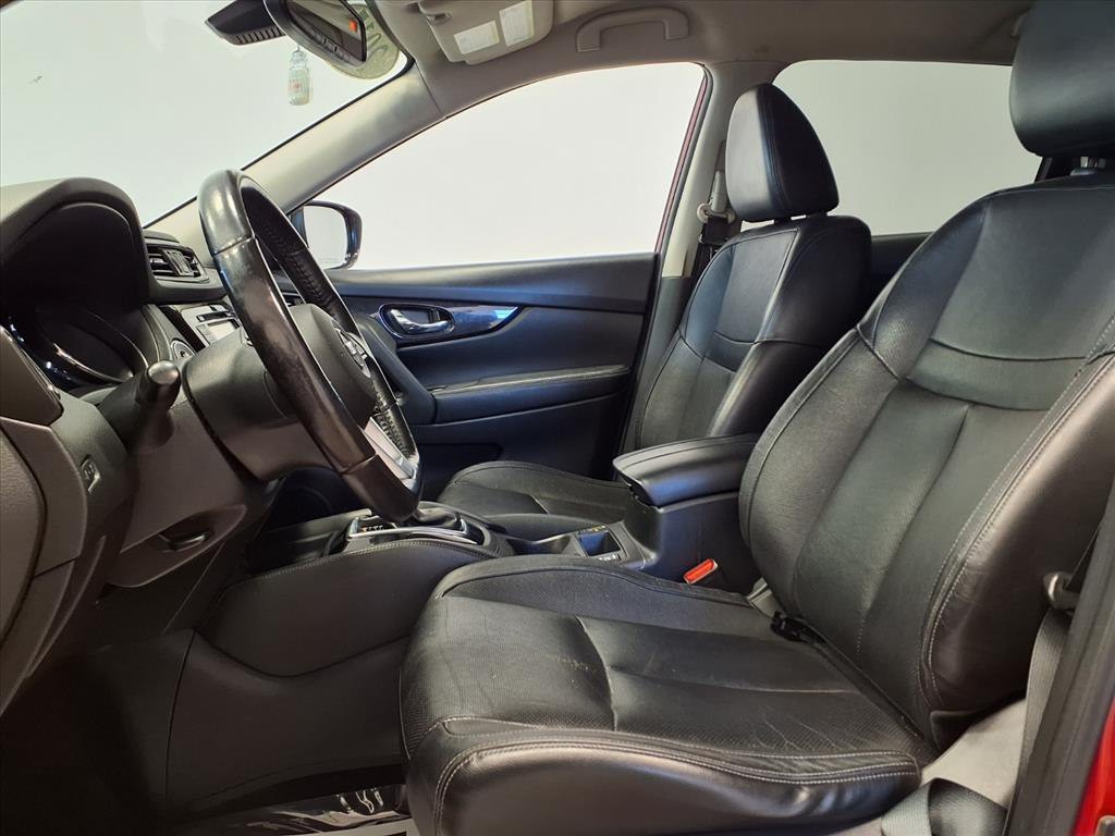 2017 Nissan Rogue Image 14
