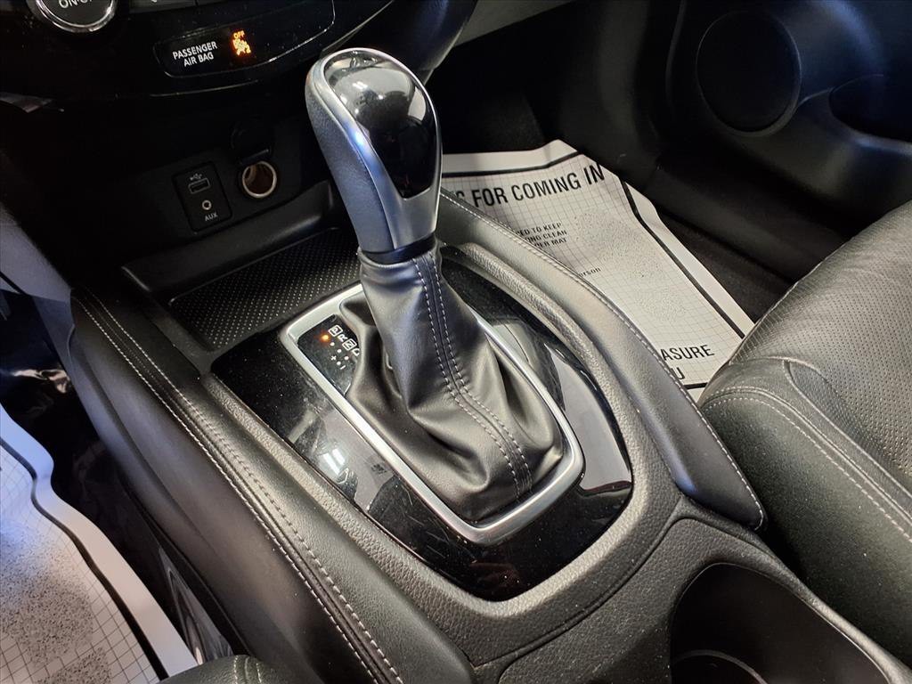 2017 Nissan Rogue Image 16
