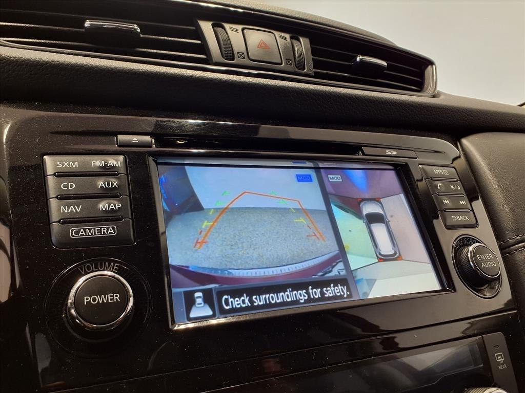 2017 Nissan Rogue Image 18